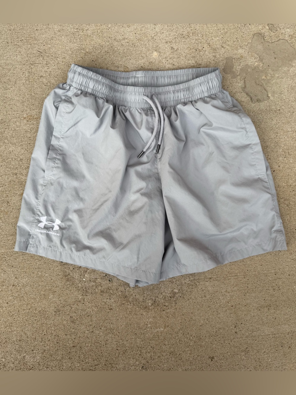 Under Armour Men's Icon Volley Shorts Gray Size Small 5.5" Inseam
